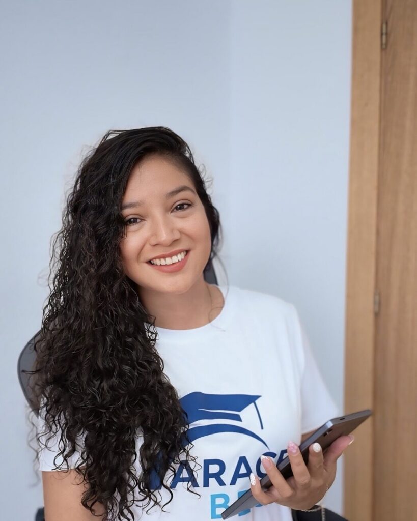 Araceli González, asesora académica